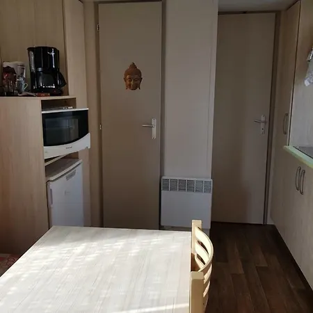 Mobil Hom Campsite Condrieu